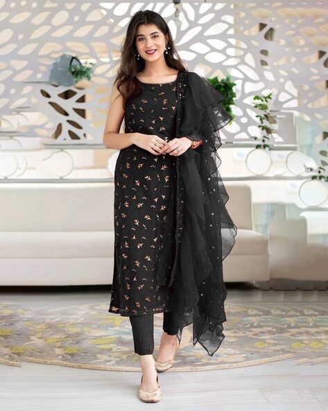 Kurti , Pant Pair, Ground , Plaza Pair , Kurti Pair, Three Piece Wear, Two  Piece Pair ,Anarkali Dress, Indo Western at best price in Surat