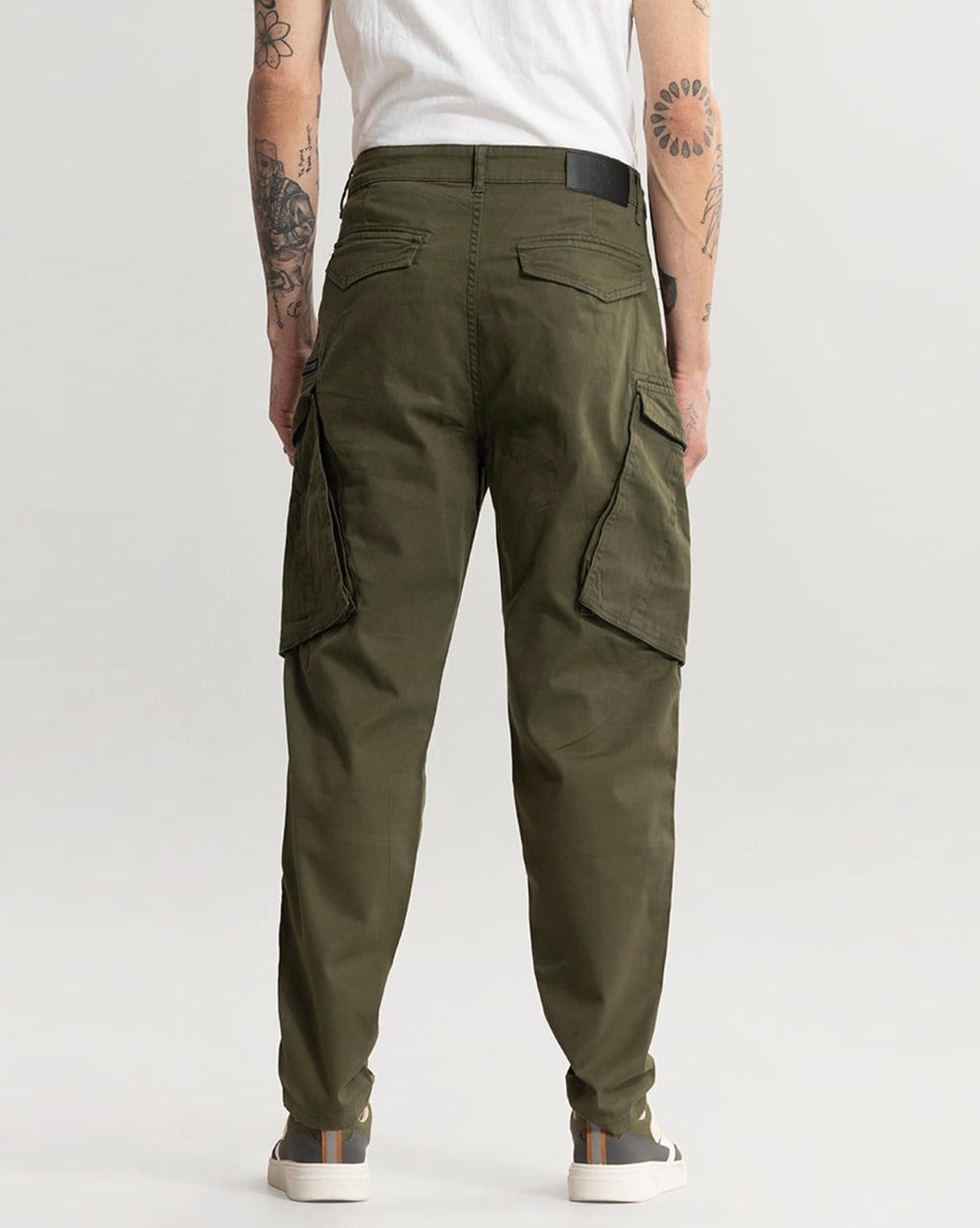 Buy Green Trousers & Pants for Men by Hardsoda Online | Ajio.com