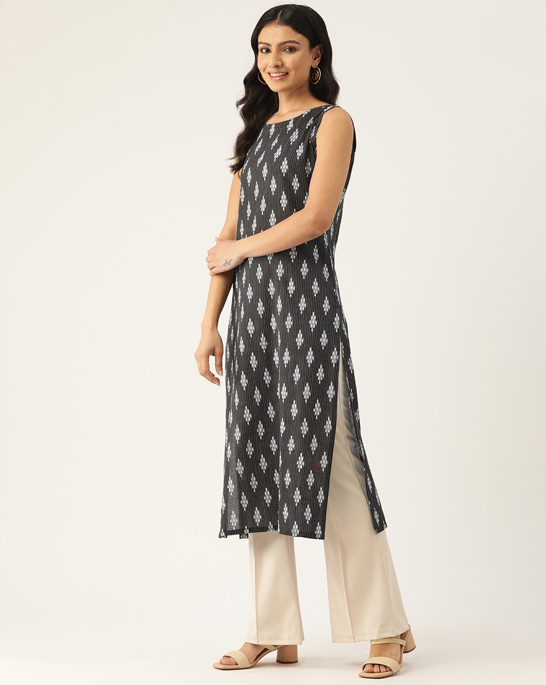 Buy Black Kurtis & Tunics for Women by Clothing Culture Online