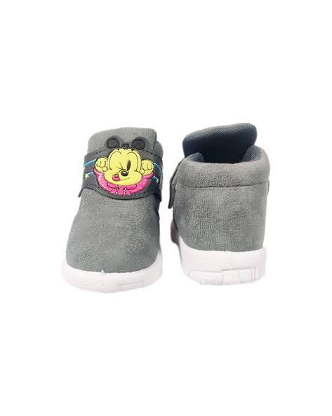 Unisex Slip-On Shoes with Applique