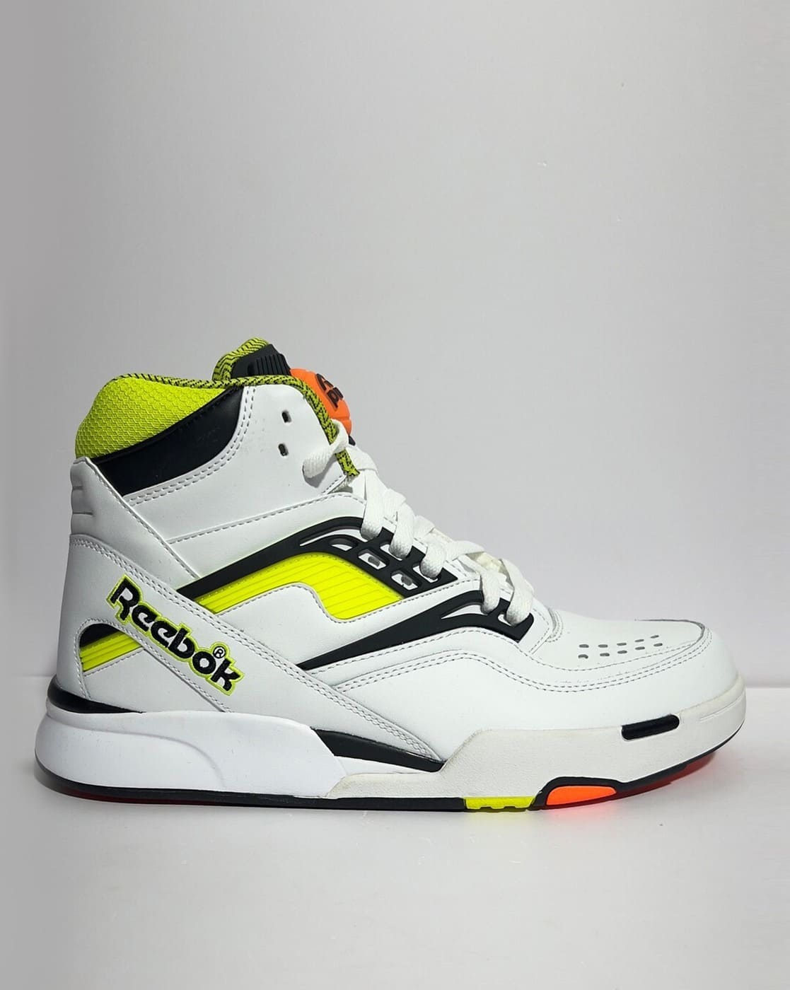 black high top reebok classics