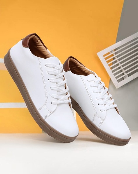 Men Low Top Lace Up Sneakers