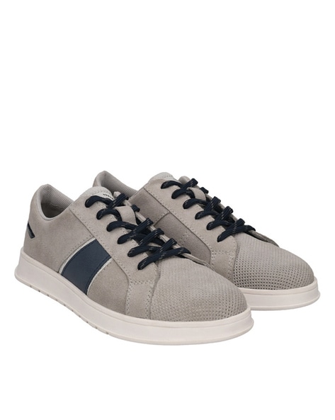 Men Round-Toe Lace-Up Sneakers