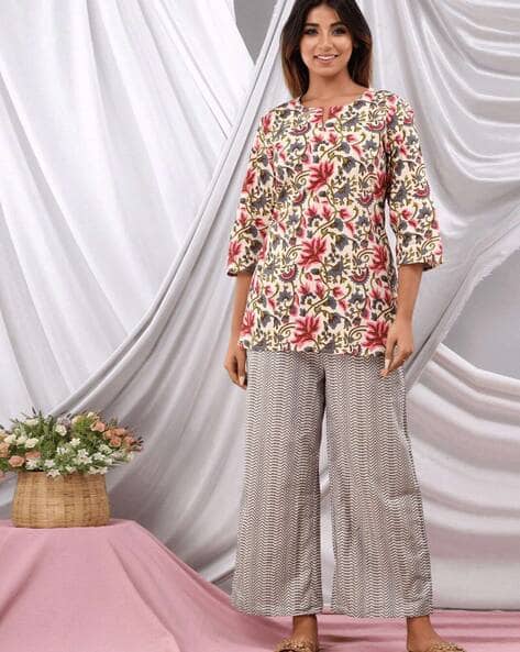 Women Floral Print Top Pants Co-Ord Set
