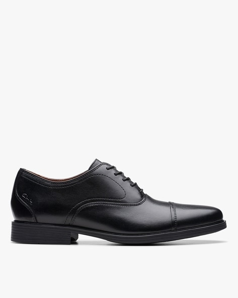 Clarks dress shoe best sale