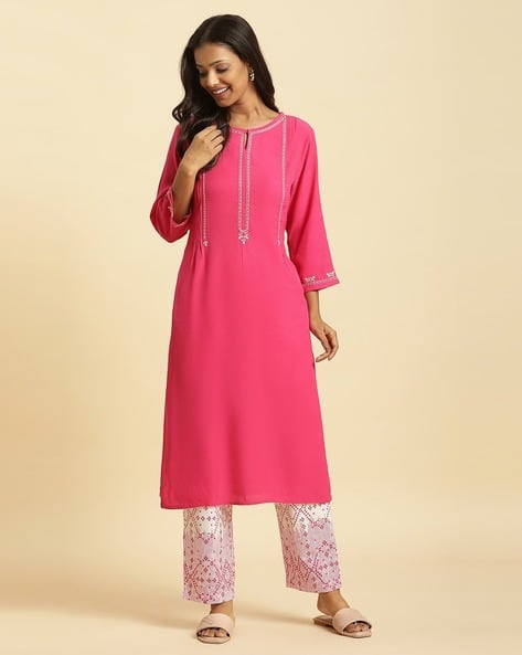 Women Straight Kurta with Embroidered Yoke