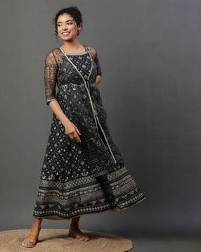 aurelia Women Printed Flared Dress with Shrug-picture-12