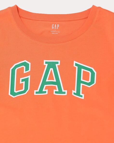 Gap deals flag shirt