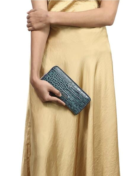 HIDESIGN Croc-Embossed Travel Wallet with Metal Accent