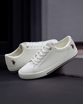 Ajio online shopping footwear clearance