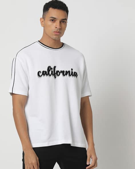 Men Typographic Print Slim Fit Crew-Neck T-Shirt