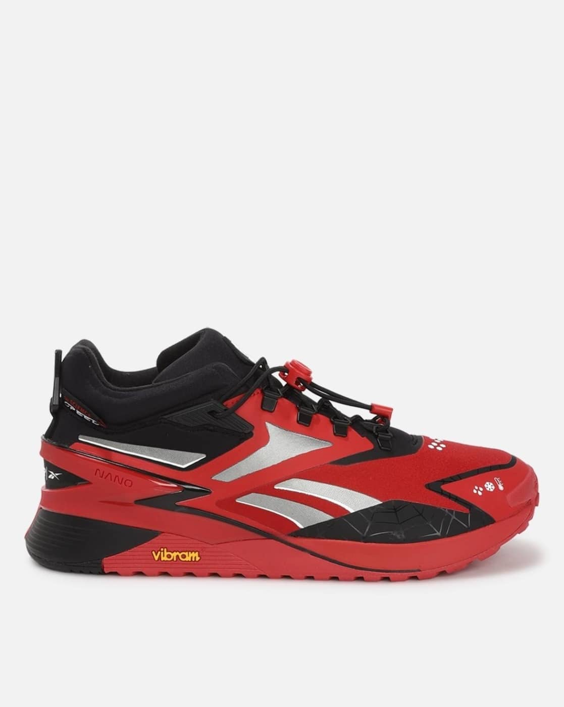 Men Mid-Top Sports Shoes with Lace Fastening