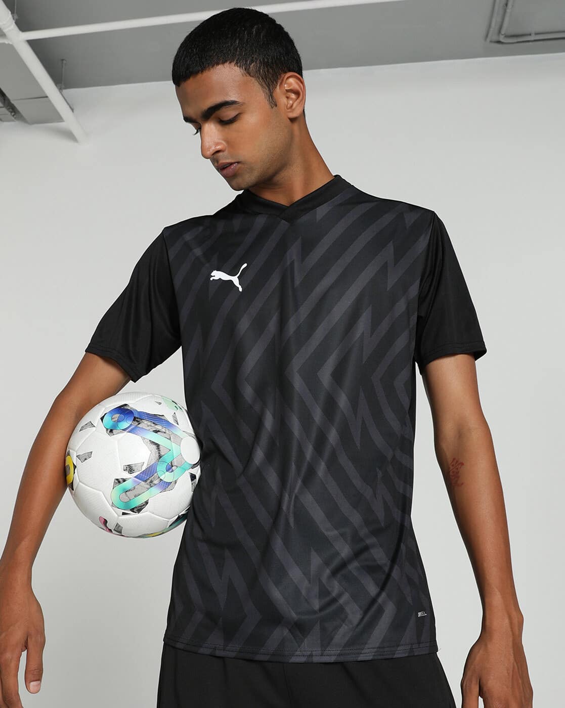 Buy Black Tshirts for Men by PUMA Online | Ajio.com