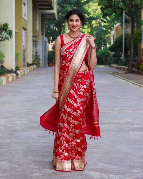Marziyaa Women Kanjeevaram Silk Saree with Floral Woven Motifs