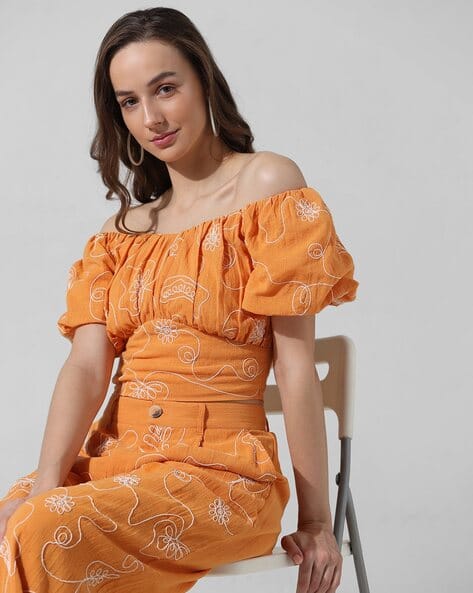 Women Embroidered Regular Fit Crop Top