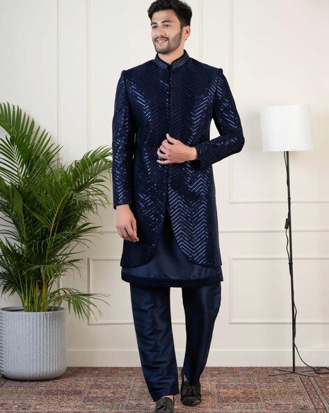 THEETHNIC.CO Men Embellished Regular Fit Sherwani &amp; Pyjamas Set