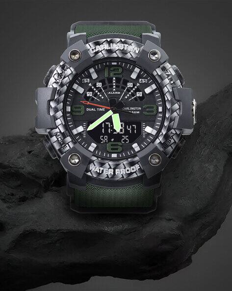 Carlington Men Water-Resistant Digital Watch-9103