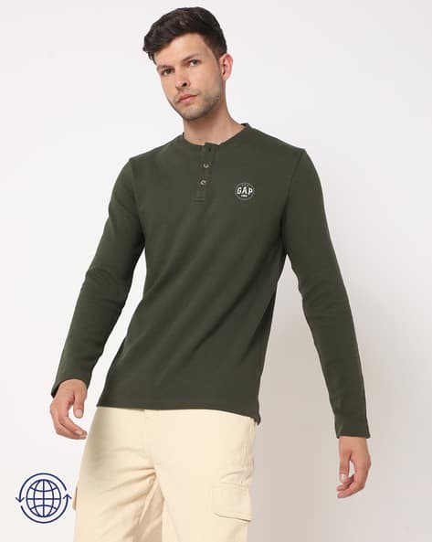 Buy GAP Men Slim Fit Henley Neck Full Online | Ajio.com