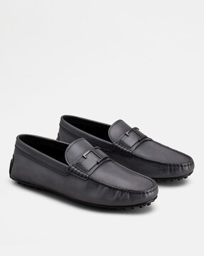 Ajio mens footwear clearance