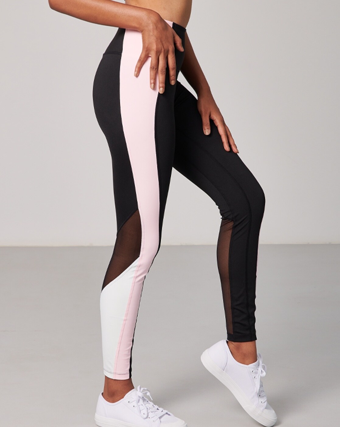 Buy Black Leggings for Women by Strongr Athleisure Online