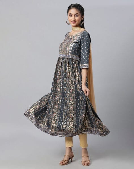 AURELIA Women Floral Print Flared Kurta with Leggings & Dupatta