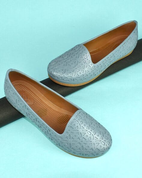 Women Slip-On Flat Shoes