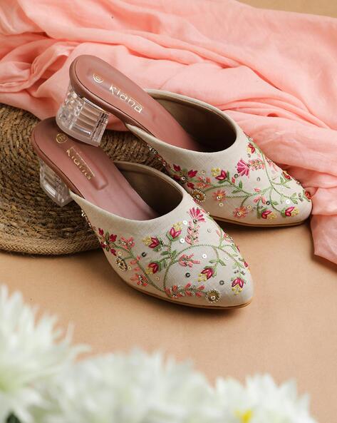 Women Embroidered Chunky Heeled Shoes