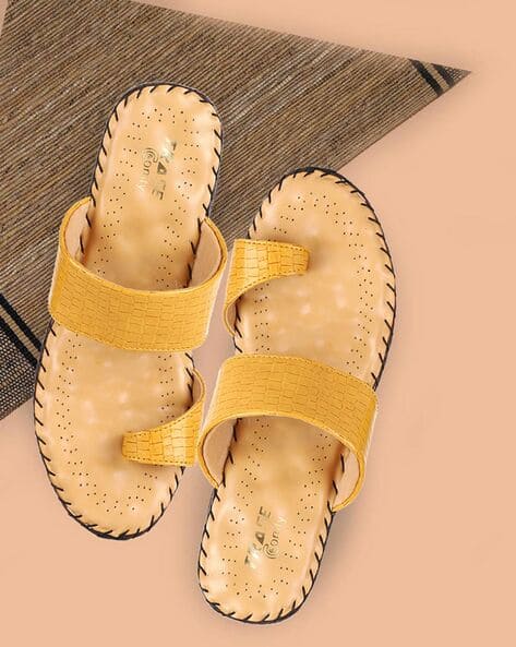 Women Slip-On Toe-Ring Sandals