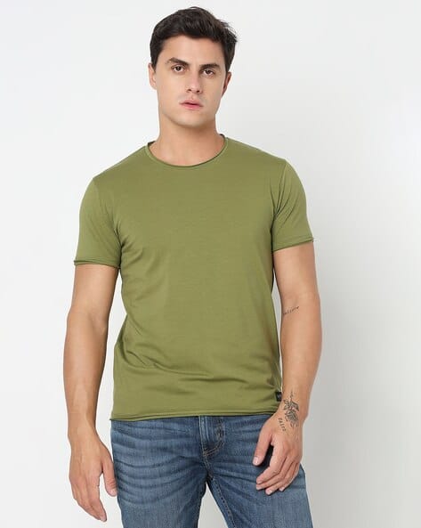 Solid Slim Fit Round-Neck T-Shirt with Short Sleeve