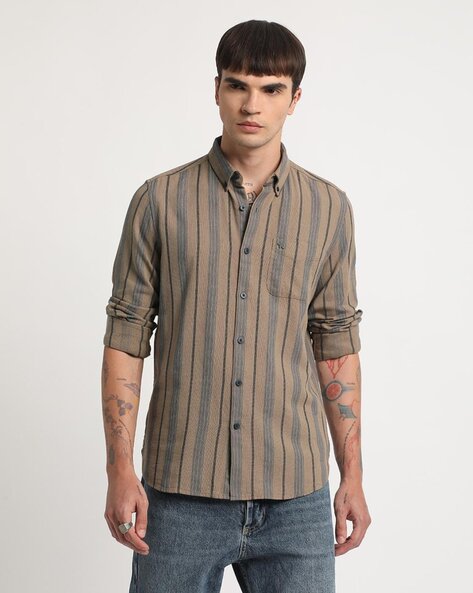 Men Striped Slim Fit Shirt with Patch Pocket