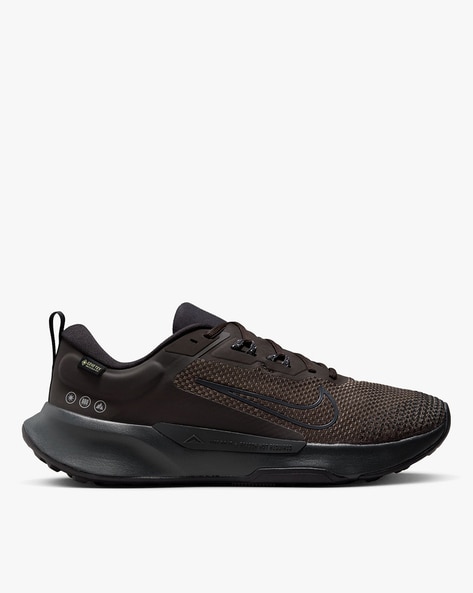 Nike brown shops running shoes