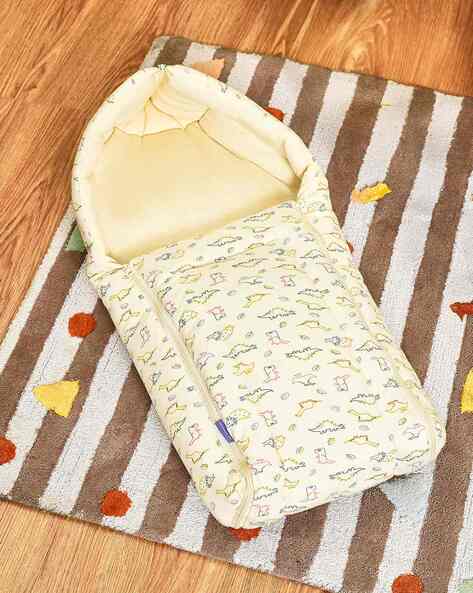 Miarcus Printed Hooded Mattress with Zip Closure
