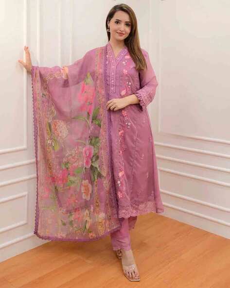 Women Floral Embroidered Kurta Set with Dupatta Price in India
