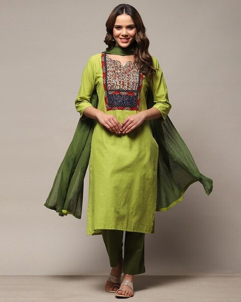 Women Printed 3-Piece Dress Material Price in India