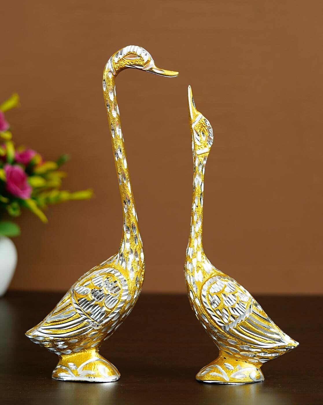 Buy Gold Showpieces & Figurines for Home & Kitchen by Ecraftindia Online