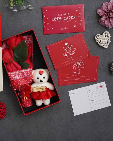 Ecraftindia Valentine Gift Box