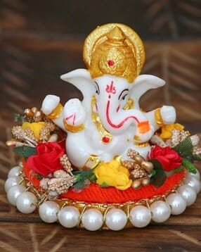 Lord Ganesha Idol on Decorative Handcrafted Plate-image-46