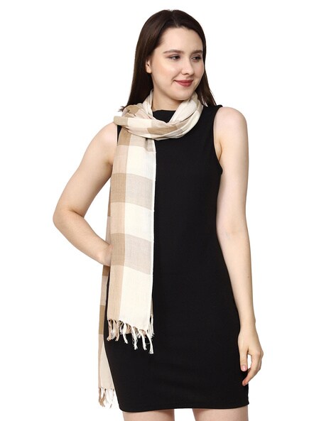 Women Checked Handloom Stole with Tassels Price in India
