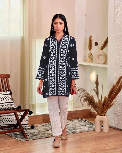 KANAK INTERNATIONAL Women Chikankari Embroidered A-Line Tunic