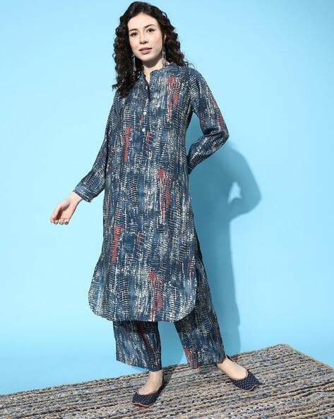 Varanga Women Printed Straight Kurta Set