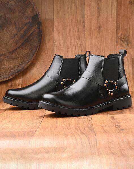 Men Round-Toe Ankle-Length Chelsea Boots with Metal Accents