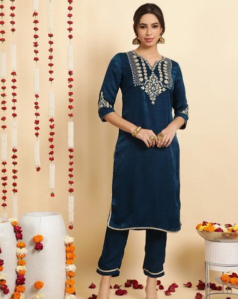 Women Embroidered Straight Kurta Set