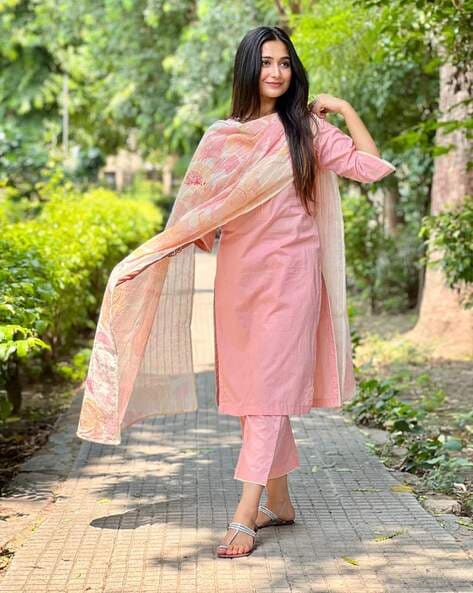 Women Printed Straight Kurta with Pants & Dupatta