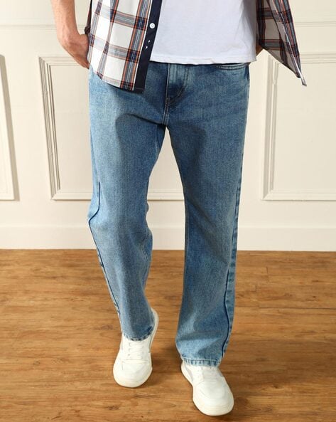 Men Heavily Washed Relaxed Fit Jeans