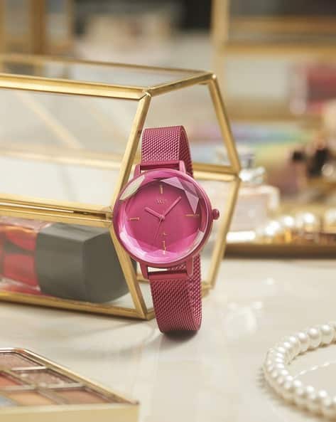 FASTRACK Women Vyb Water-Resistant Analogue Watch-FV60010QM02W