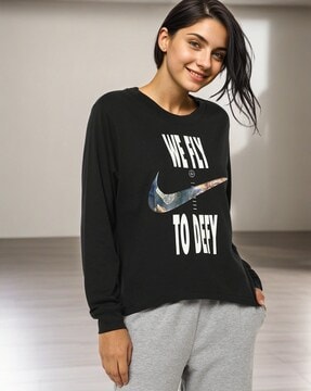 Black nike shirt online