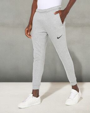 Nike gym sales joggers