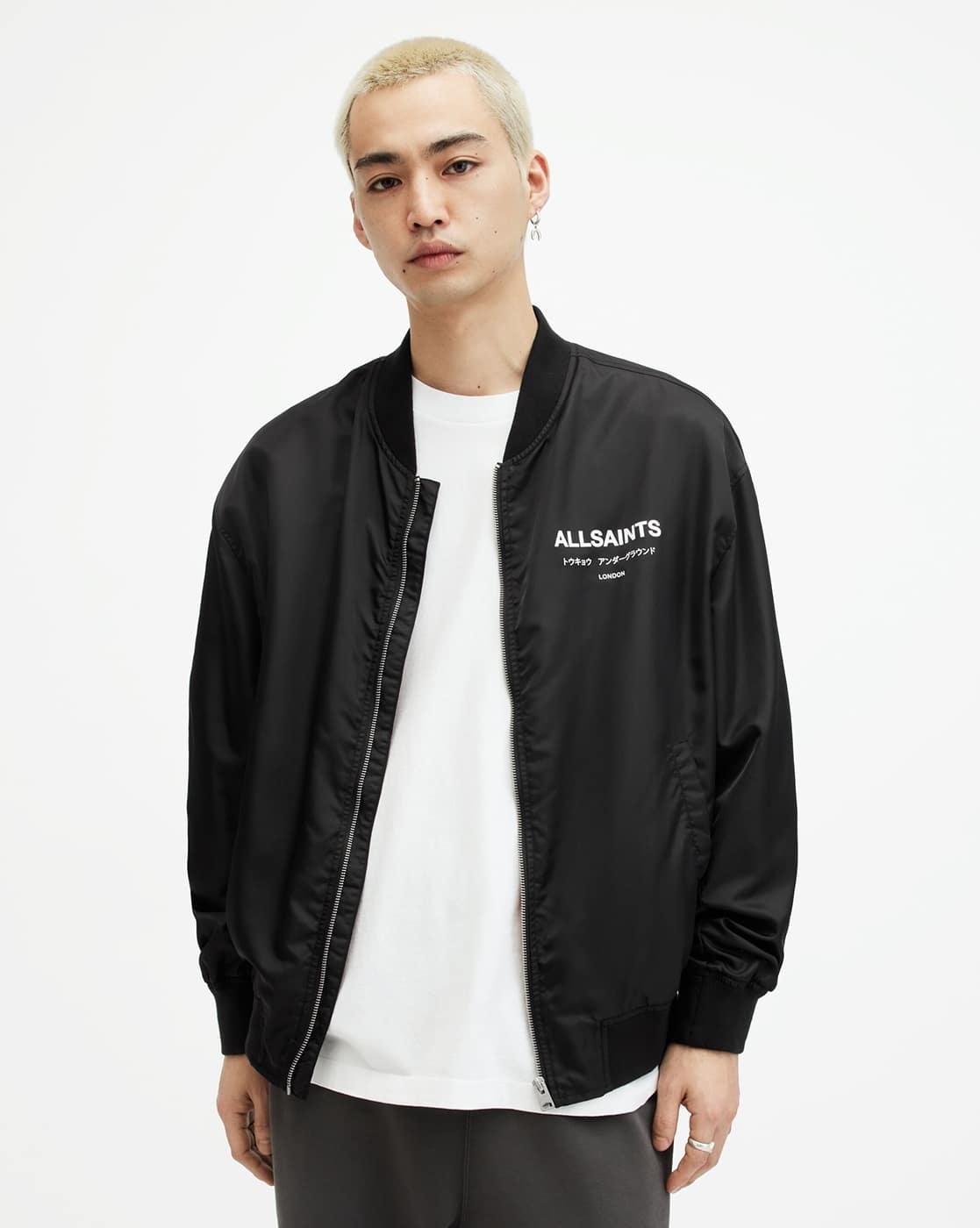 -1117Wx1400H-469603075-black-
