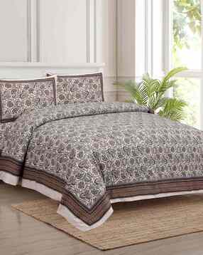 150 GSM Floral Print Double Bedsheet with Pillow Covers