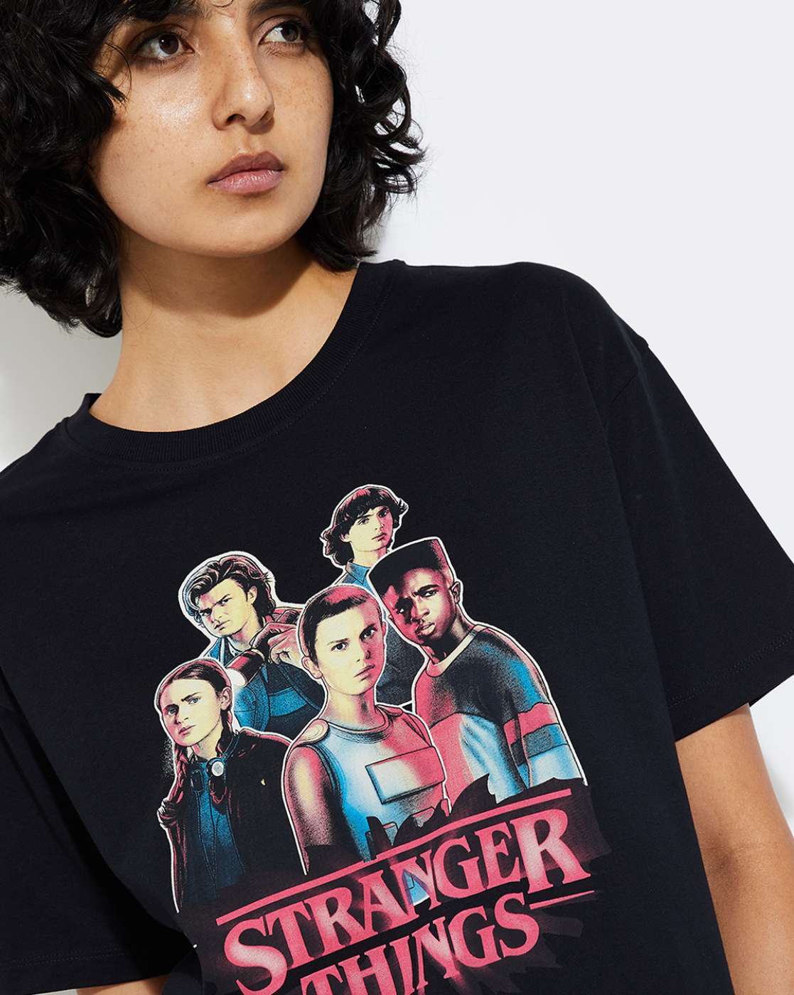 ライセンス キャラクター レディース Tシャツ トップス Juniors' Care Bears Funshine Bear Spring of Love Graphic Tee お 手頃 価格レディースファッション - 送料無料 ライセンス